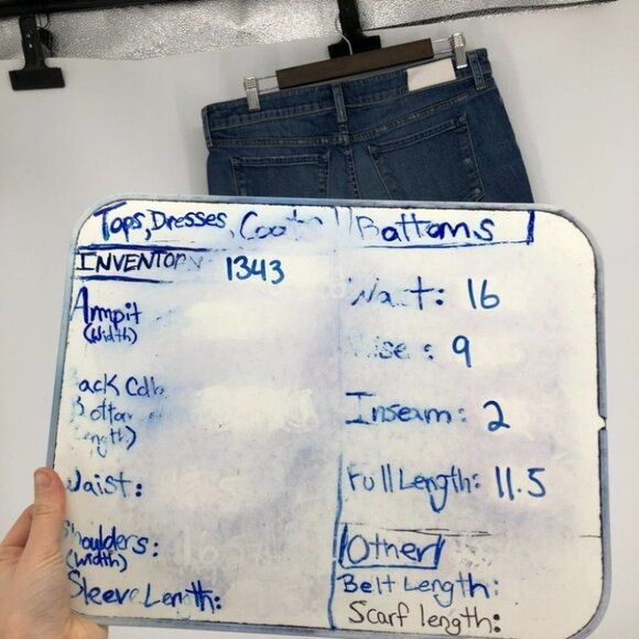 The Castings Aritzia raw  hem denim shorts 32 - Picture 13 of 13